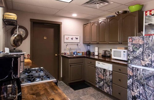 Crouch House | Uncle Billy Bob's Mansion in DT Crouch/Garden Valley, Idaho