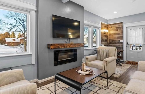 Kewaunee House | Comfortable family home,1/2 mile from Lake Michigan. Large yard, lower ensuite