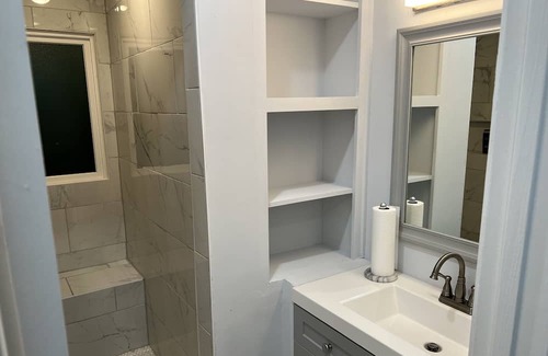 Monroe House | The Lighthouse~country living at its best!