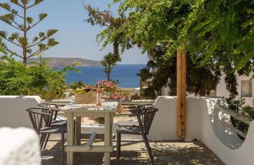 Ios Apartment | Ambiente Luxury Suites