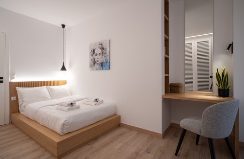 Kolonaki Apartment | Upscale Apartment in Kolonaki with Patio & Parking