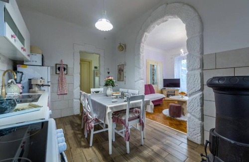 Rijeka House | Ingrid - Retro Deluxe - H