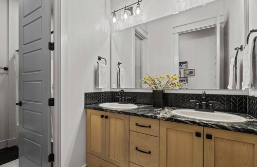 Nampa House | *Large* Nampa Family Home, Relocation, Corporate,