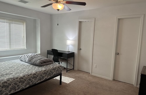 Socorro House | Cozy 3-bedroom house with AC and WiFi in welcoming El Paso