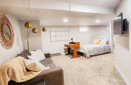 Great Falls Apartment | A Cozy Art District Studio