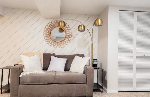 Great Falls Apartment | A Cozy Art District Studio