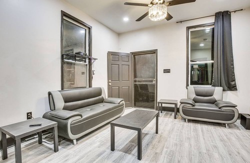 Saint Claude House | New Orleans Duplex: 2 Mi to Bourbon Street!