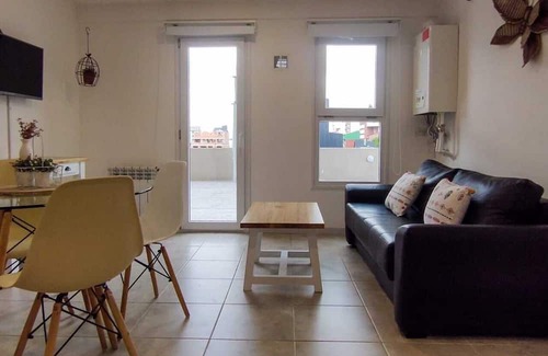 Centro Apartment | Cómodos Departamentos a Metros de Calle Mitre y Centro Cívico