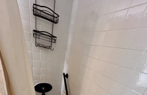 East Lake Condo | Cozy condo in a quiet neighborhood near the beach