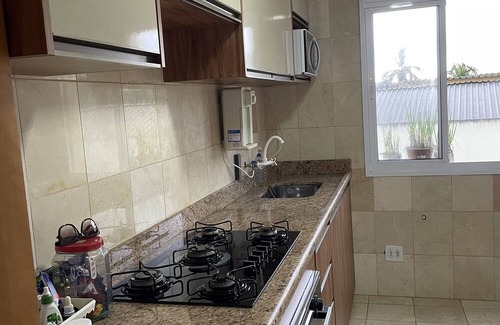 Frade Apartment | Apartamento Mobiliado à 50 Metros da Praia, Estacionamento Grátis e Piscina