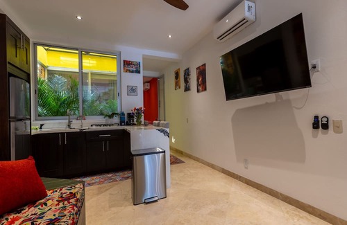 Lazaro Cardenas Apartment | Paraiso Bohemio , 1 block from the beach