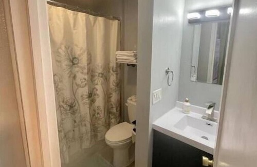 Grand Forks House | Ells Eccentric Bungalow - Near Downtown