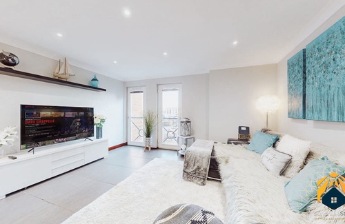 Landore Apartment | 3 Bed Apartment - Swansea Marina