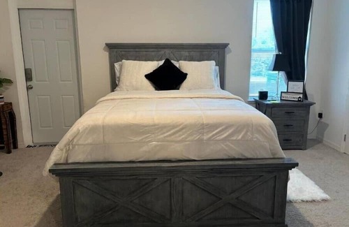 Glenwood House | Luxe Escape 3 mins from De Leon State Park