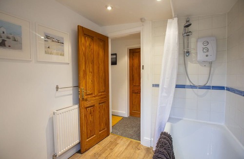 Westmarsh Cottage | Stable Cottage a relaxing 1-Bed Cottage in Ash