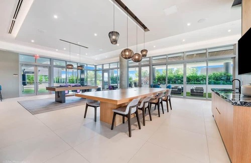 Ludlam Condo | Brand New 1 Bdrm Condo, Best Pinecrest Building