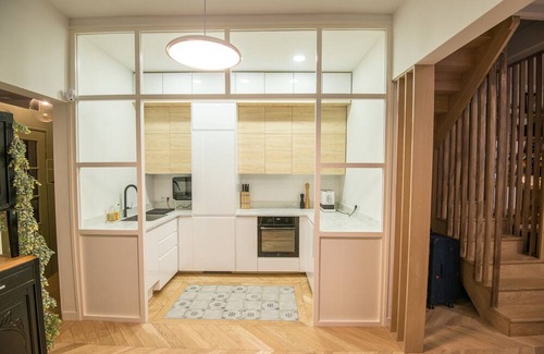 Grenelle Apartment | Holiday Apartment "Luxury Eiffel" with Private Terrace & Wi-Fi