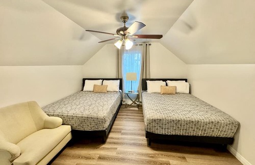 Walnut Grove House | 5BR 3 BA over 2,800 sq ft in the heart of Cordova