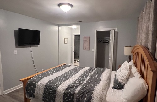 Monroe House | Cozy and Quiet four Bedroom, four bath home in a private area