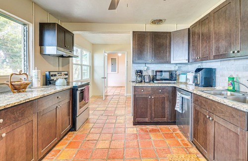 Spring Hill Cottage | Gulf Front Spring Hill Getaway w/Grill & Dock!