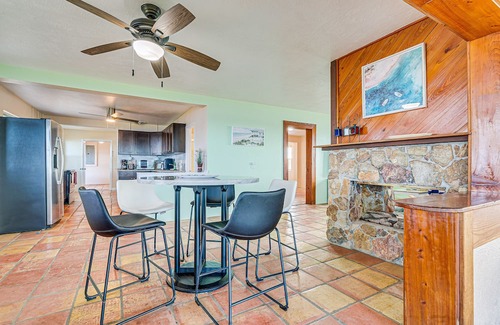 Spring Hill Cottage | Gulf Front Spring Hill Getaway w/Grill & Dock!