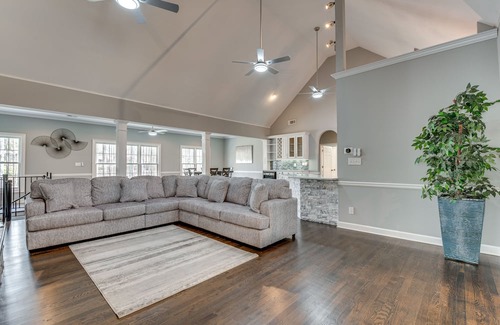 Canton House | Canton Home w/ Private Pool + Screened Patio!