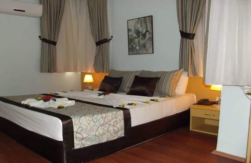 Tosmur Belediyesi Hotel | Bay Luna Beach Hotel