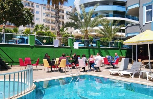 Tosmur Belediyesi Hotel | Bay Luna Beach Hotel