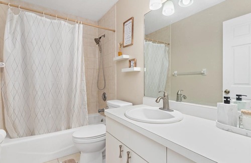 Bee Ridge House | Cozy Vaca house near Siesta Key