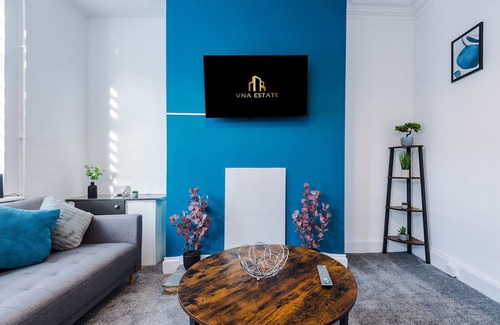 Dukinfield House | Entire house in Greater Manchester