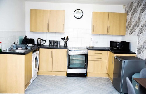 Bootle Apartment | A Homely flat @ Bootle, Liverpool