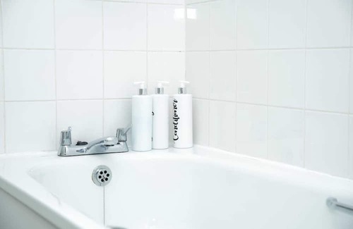 Bootle Apartment | A Homely flat @ Bootle, Liverpool