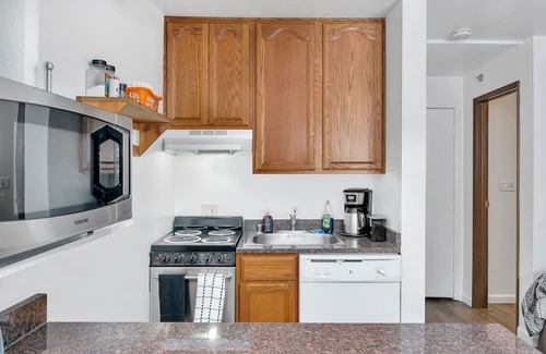 Yosemite National Park Condo | Capitan’s Corner – Unbeatable Location! Studio Condo Within Yosemite!