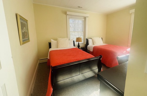 Clemmons Apartment | Take it easy at this unique and tranquil getaway