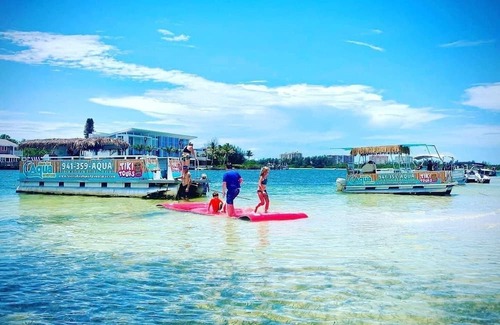 Braden River Other | Farmhouse Retreat. Quiet country cabin just minutes from Siesta Key & TerraNova