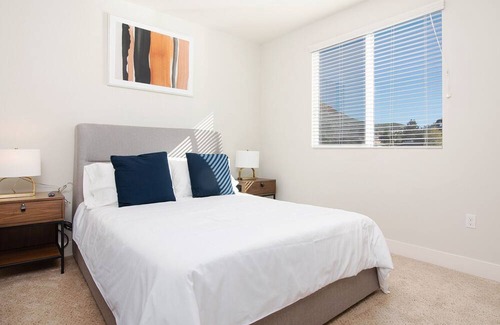 Moreno Valley Apartment | Modern Apartment in Prime Location (ID8634X17)