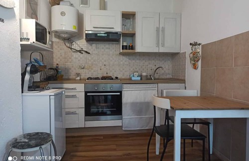 Sori Apartment | Petite Batty CITRA 010060LT0099 BETWEEN THE GREEN AND THE SEA.