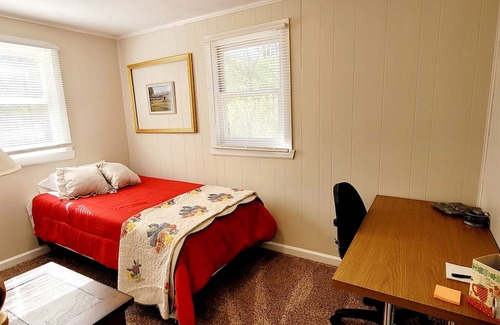 Cameron Cottage | Whistling Pines Cottage