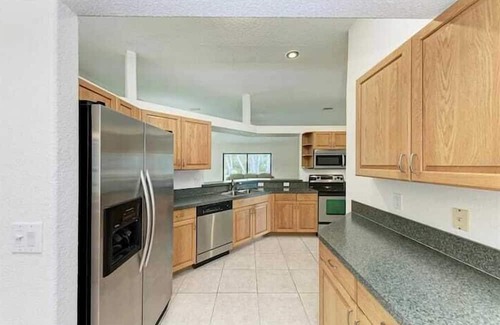 Braden River Apartment | 4 Bedroom 830873 by Houzlet