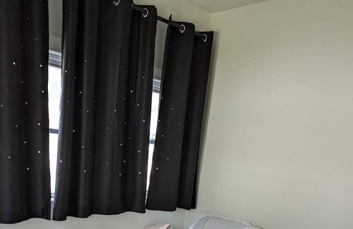 Bethany House | Beautifully Updated 4 BR / 2 Bath Sleeps 10. Pet Friendly