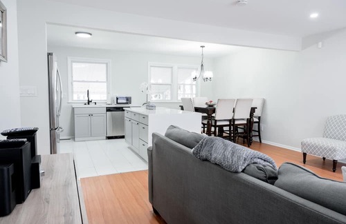 Milford Mill House | Charming Urban Retreat