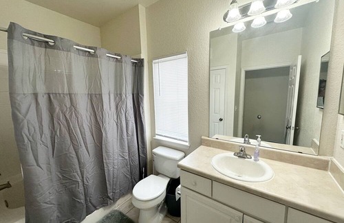 Sanford Apartment | Luxury Sanford FL Apt w/ Private Garage, Pool access, W/D in unit, Patio