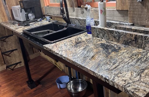 Gallion Cabin | Waterfront secluded cabin on Black Warrior river.