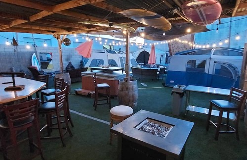 Westside Costa Mesa House | Near Beach 2 bedroom 2 bath with jacuzzi and large entertainment backyard