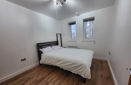 Stratford and New Town Apartment | Entire Apartment with Balcony, Gym, Sauna & Steam Room with Free Secured Parking