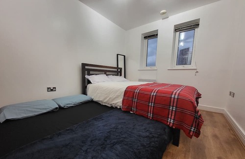 Stratford and New Town Apartment | Entire Apartment with Balcony, Gym, Sauna & Steam Room with Free Secured Parking