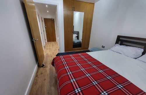 Stratford and New Town Apartment | Entire Apartment with Balcony, Gym, Sauna & Steam Room with Free Secured Parking