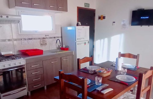 Macrozona Meseta Cerro Calafate Cabin | Cabaña Completa Ideal Para Grupos 5 Minutos Caminando del Centro de El Calafate!