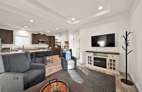 Anderson House | Lassen View Fish Camp