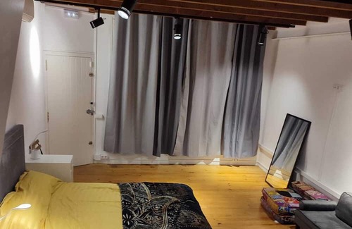 La Salut House | Encantadora Residencia Junto a Park Güell: ¡Tu Hogar en Barcelona te Espera!